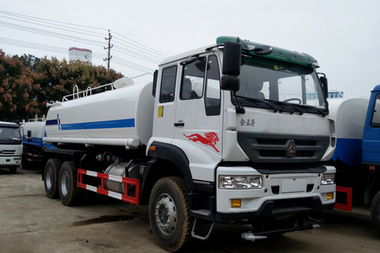 重汽19噸后雙橋灑水車