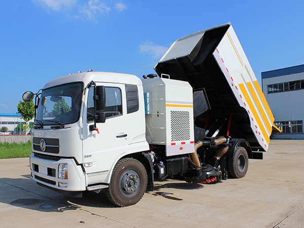 東風(fēng)天錦干掃車（國五）