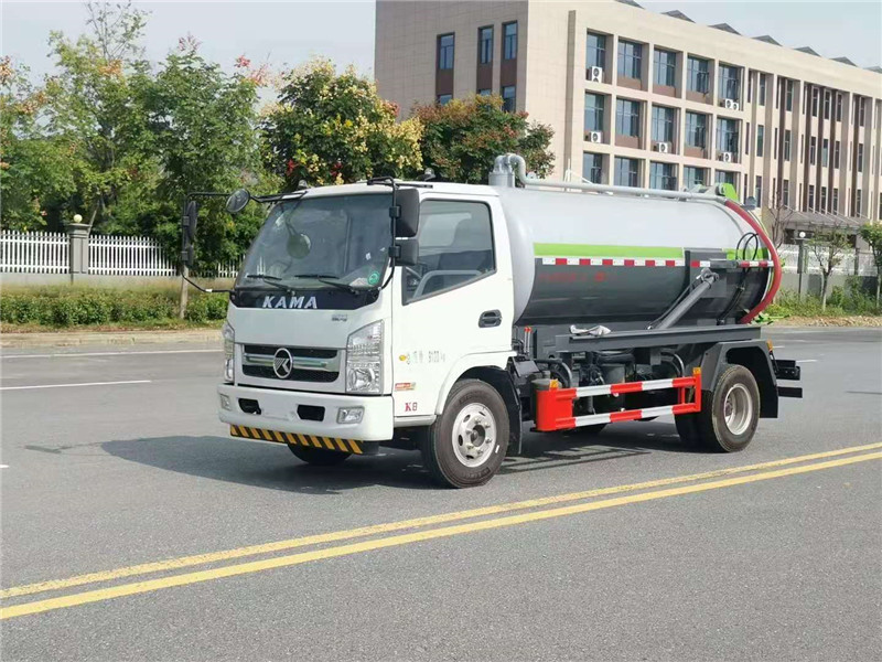 國(guó)六凱馬5方吸污車