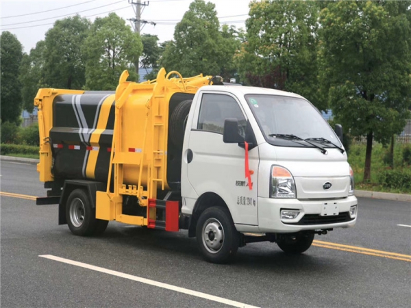 國(guó)六凱馬3方側(cè)裝壓縮垃圾車